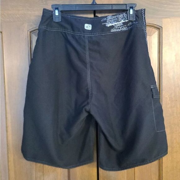 Ocean Core Board Shorts - Picture 2 of 3